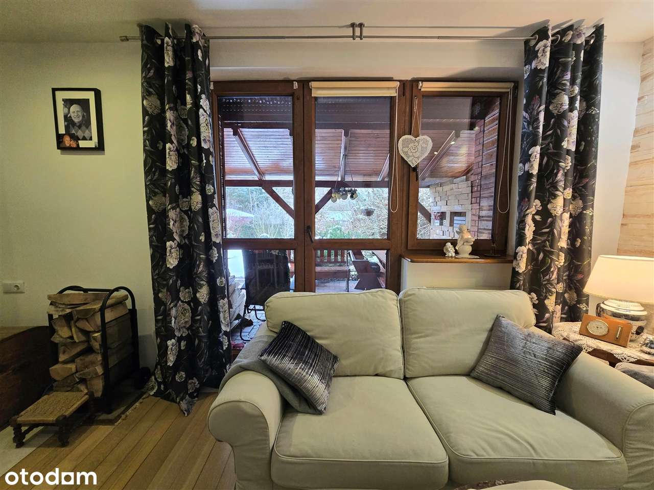 Wolnostojący dom z garażem gotowy do zamieszkania przy lesie - Pełny obrazek: 4/20