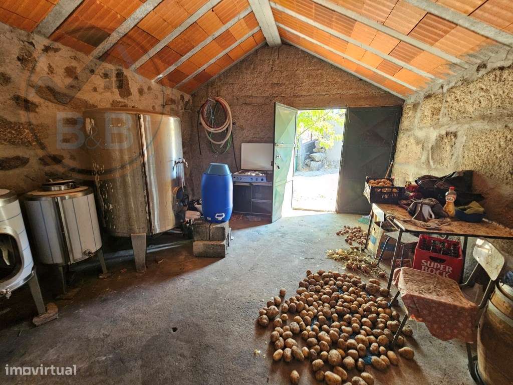 Quinta com Moradia T4 em Leiradas, Rio Douro - Cabeceiras de Basto-35