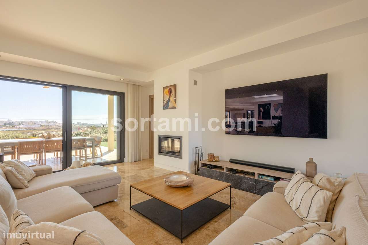 Moradia Isolada T3+1 Venda em Montenegro,Faro - Grande imagem: 2/47