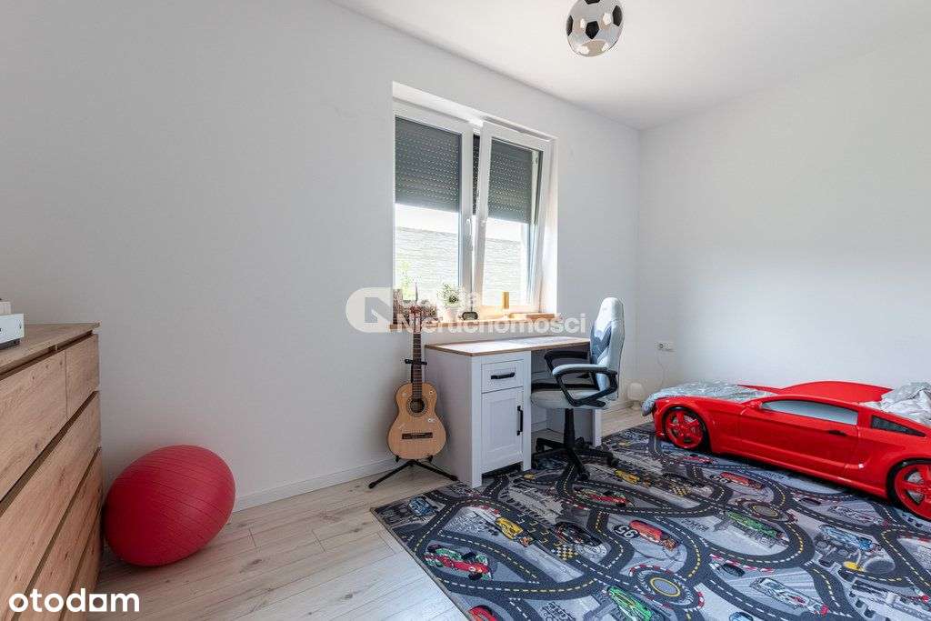 Komfortowy dom parterowy z użytkowym poddaszem-7