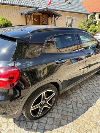 Mercedes-Benz GLA 220 4-Matic - 8