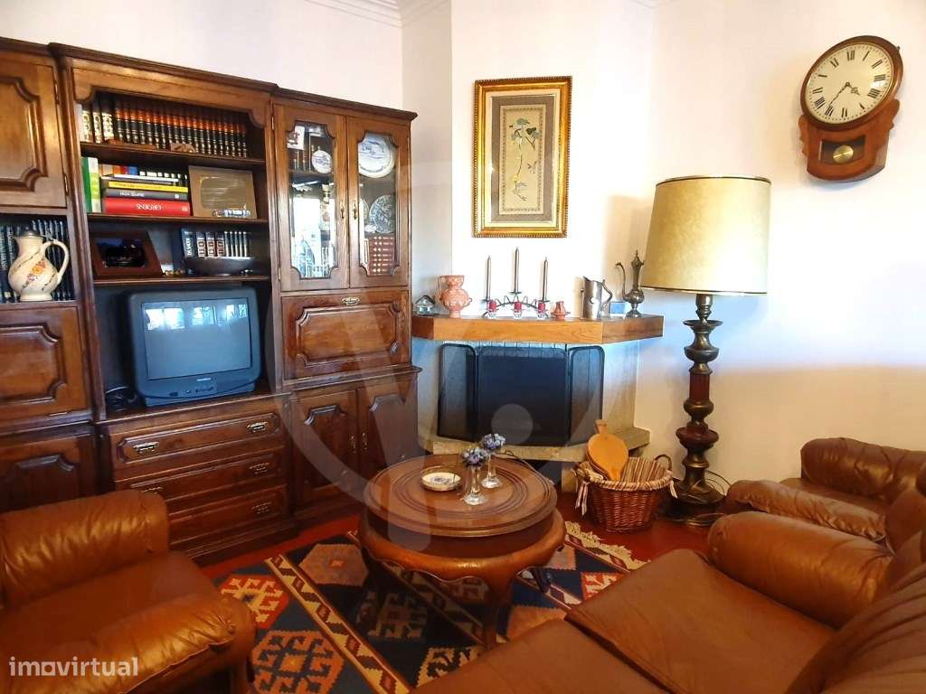 Excelente T3 no centro da cidade de Guimarães - Garagem e arrumos - Grande imagem: 5/19