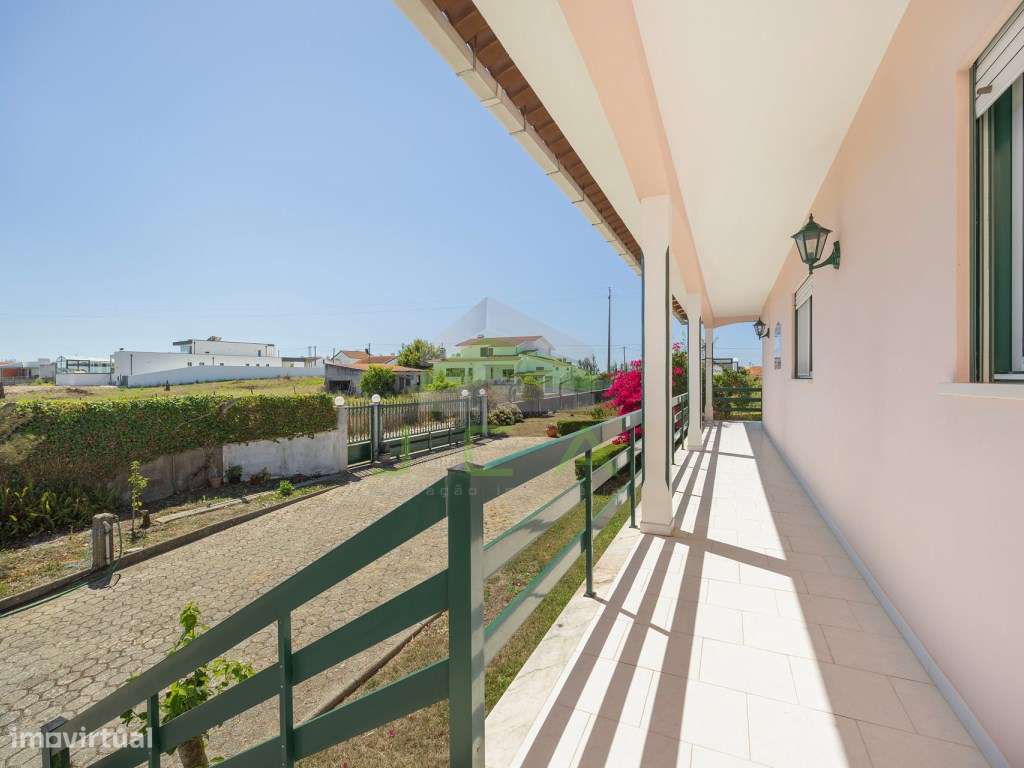 Moradia V3+2 com 4.010m2 de terreno a 5min de Leiria-48