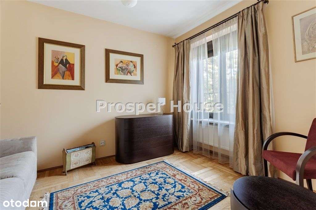 Dom z ładną zagospodarowaną działką.-8