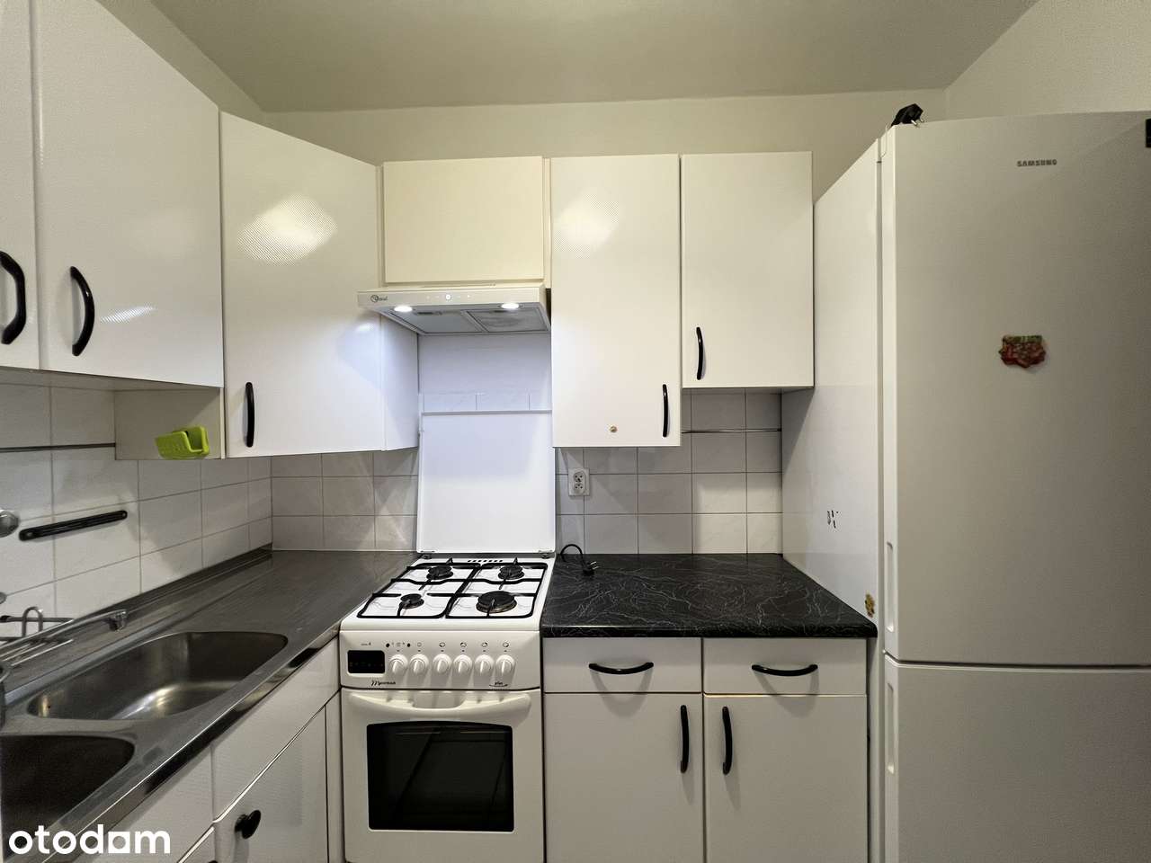 Dwustronne, jasne mieszkanie  z świetną komunikacją. Do wprowadzenia.-1