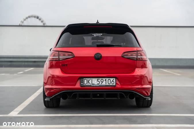 Volkswagen Golf 2.0 GTI DSG - 4