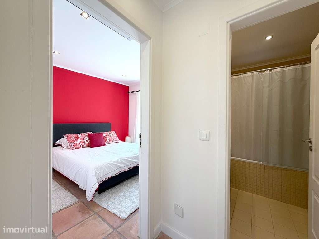 Moradia com Piscina, lote de 865 m2, a vendas nas Casas de Azeitão-15