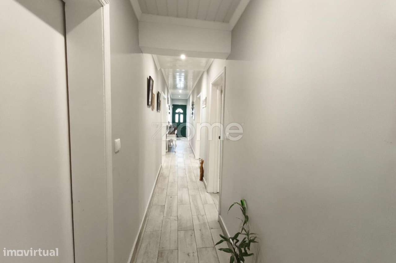 Moradia Térrea com Garagem e Espaço Exterior – Fajã de Baixo - Grande imagem: 3/20