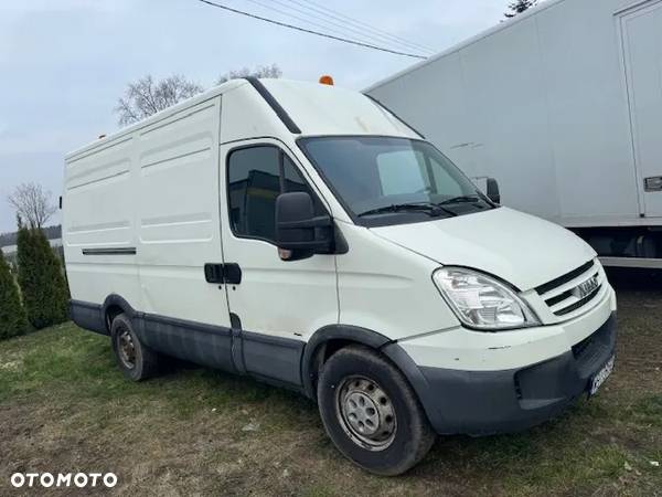 Iveco DAILY 35S12 - 3