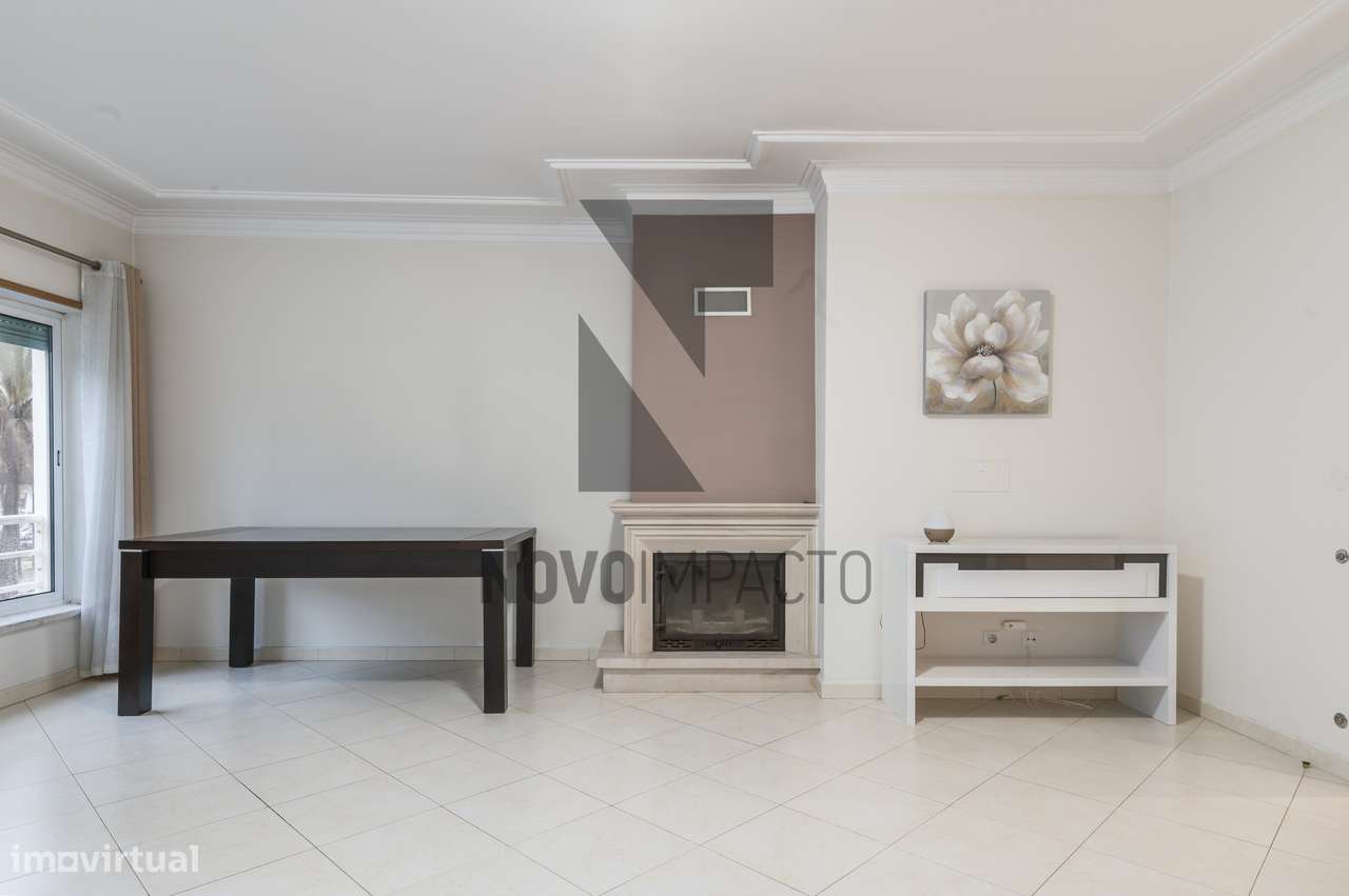 Apartamento T3 c/ parqueamento e arrecadação - Grande imagem: 4/35