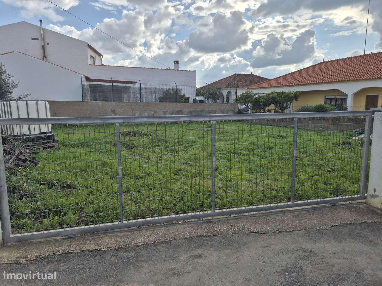 Lote para construção de moradia rc e 1o andar na Aldeia dos Fernandes - Grande imagem: 5/7