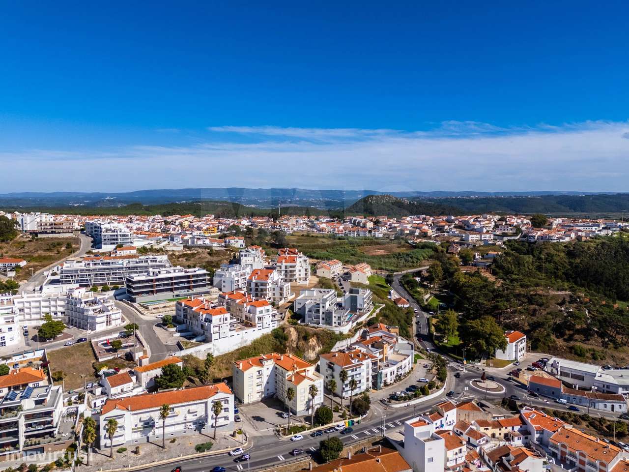 Apartamento T2 com 2 lugares de garagem - Grande imagem: 2/23