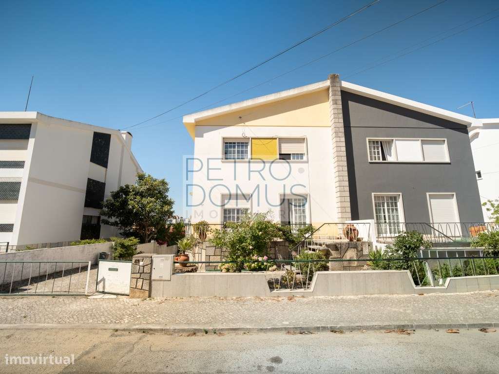 MORADIA T4 EXCLUSIVA COM VISTA DESLUMBRANTE SOBRE O RIO TEJO E A LE...-24