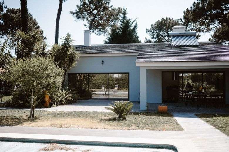 Moradia Independente T4 na Herdade da Aroeira com piscina, garagem a 2-18