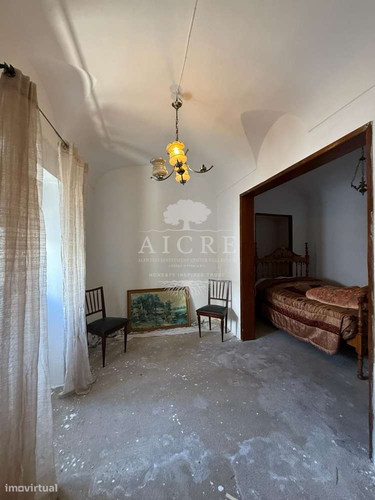 Moradia em Viana do Alentejo-5