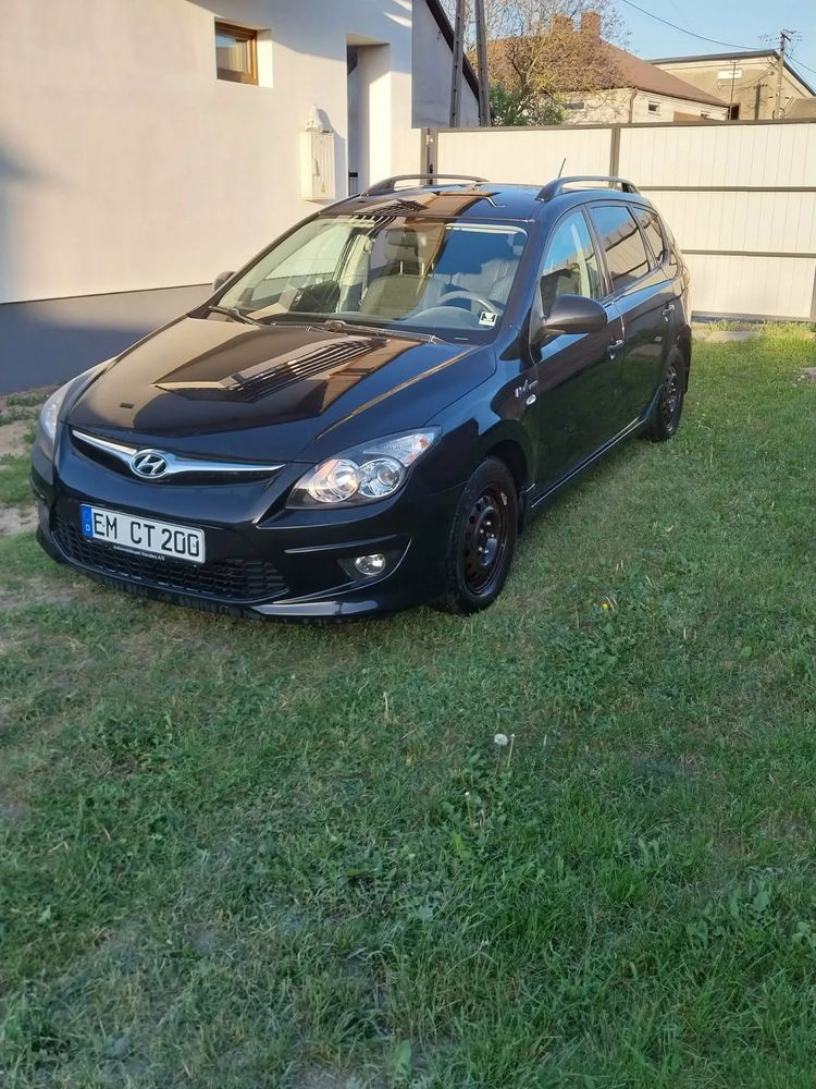 Hyundai i30 I 1.6 CRDi blue Classic 2011