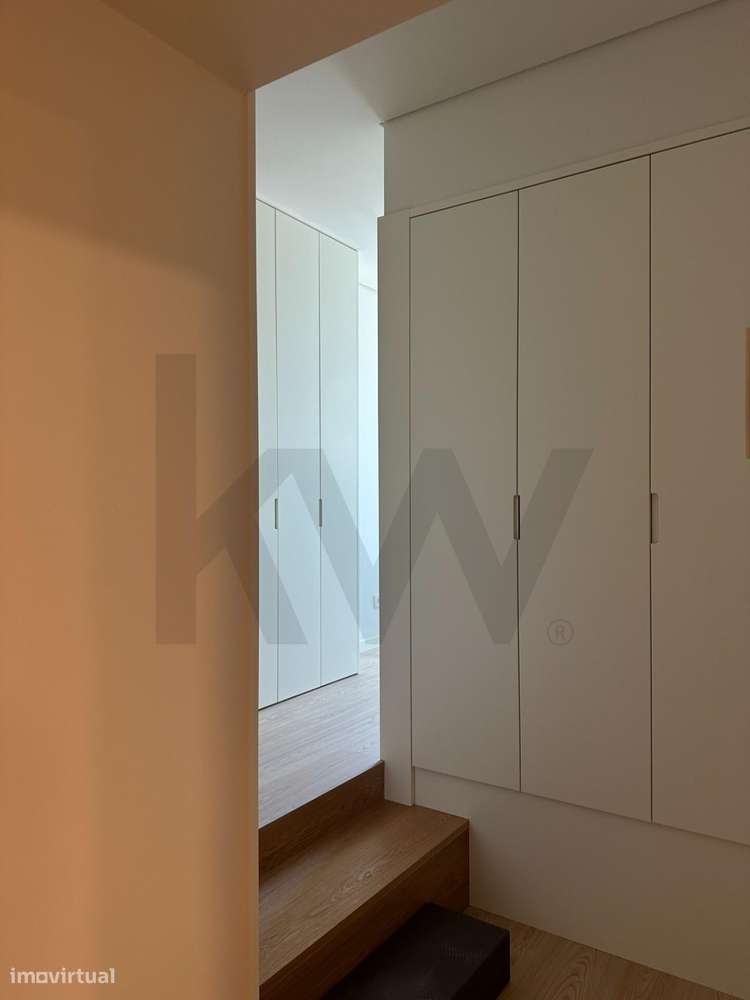 Apartamento T2 duplex novo no centro do Porto ao Palácio de Cristal - Grande imagem: 4/36