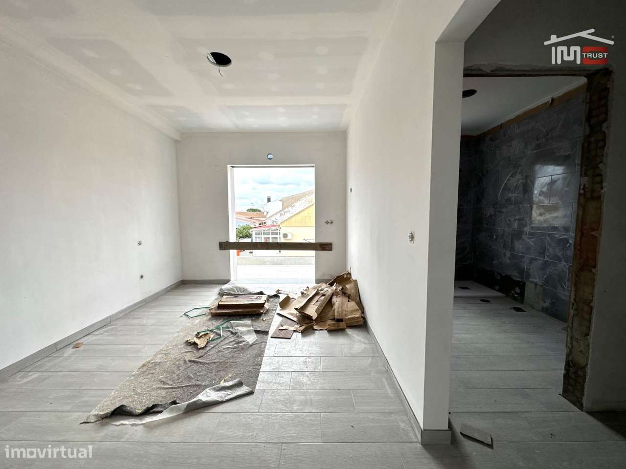 Incrível Moradia T4+1 - Com 612M2 de Terreno-12