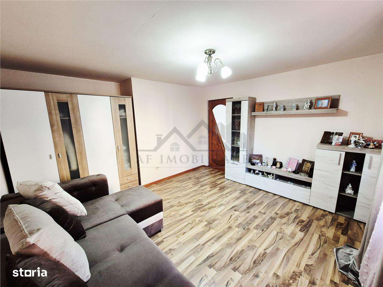 Casa de vanzare in Tatarasi - Imagine principală: 4/19