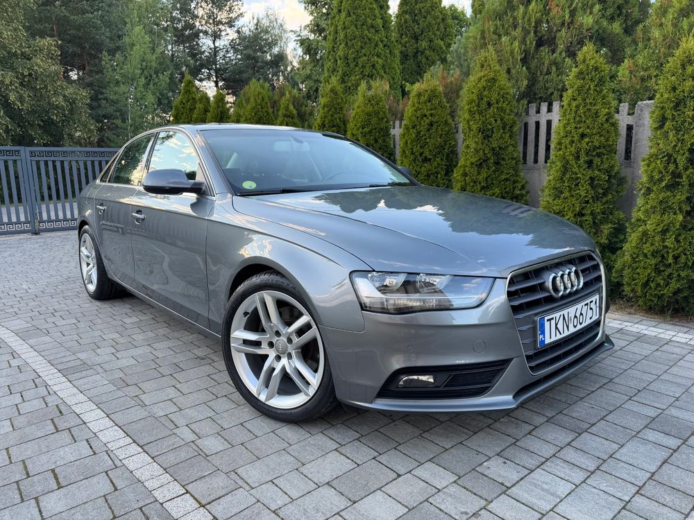 Audi A4 B8 (2007-2015) 2.0 TDI DPF Ambiente 2013