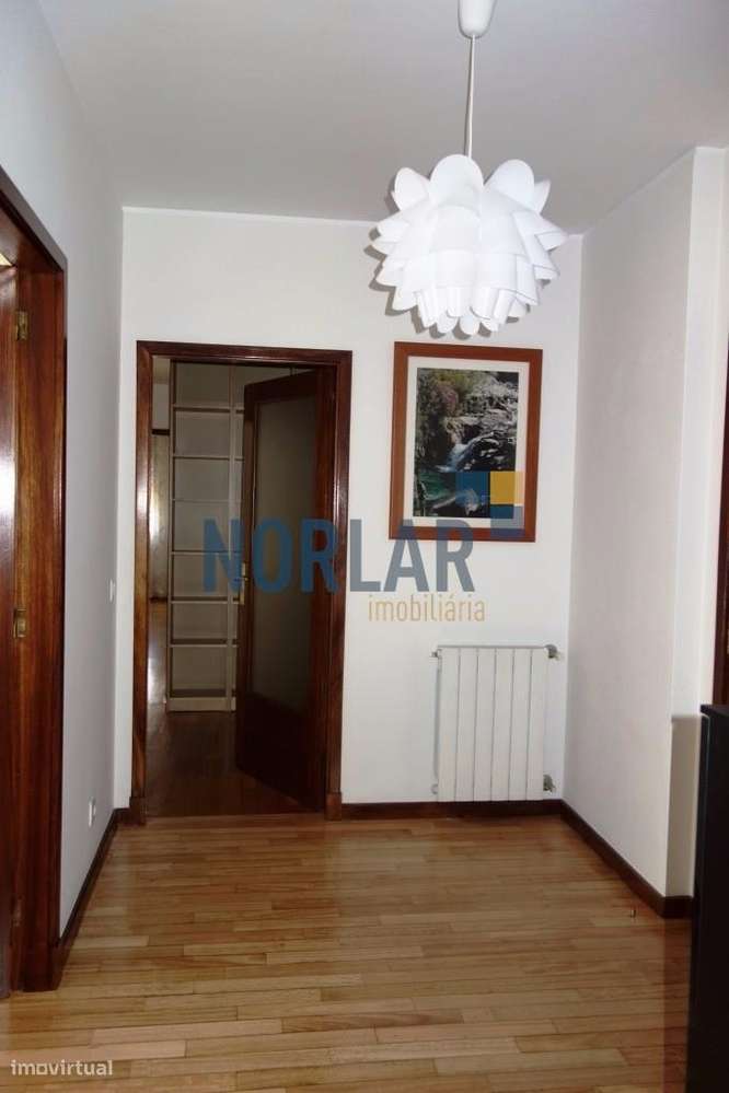 Apartamento T3 Mobilado e Equipado em São Vicente - Grande imagem: 5/25