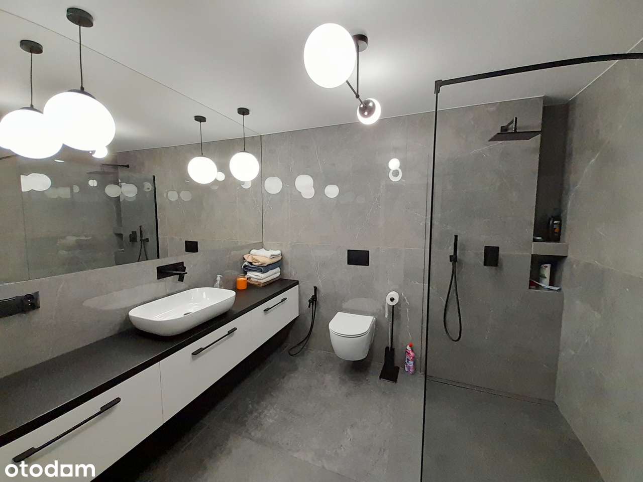 Komfortowy dom w zabudowie szeregowej.-7