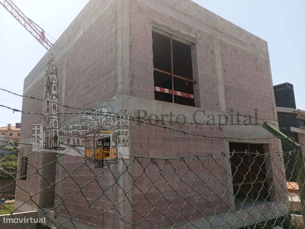 VIVENDA EM CONSTRUÇÃO | CAMPO - VALONGO - Grande imagem: 4/5