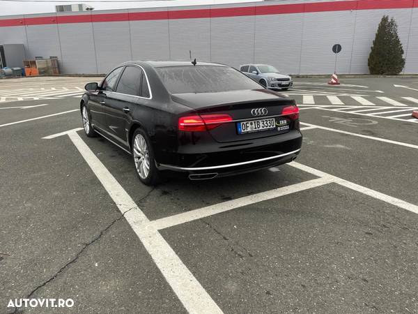 Audi A8 4.2 TDI DPF (clean diesel) quattro tiptronic Lang - 3