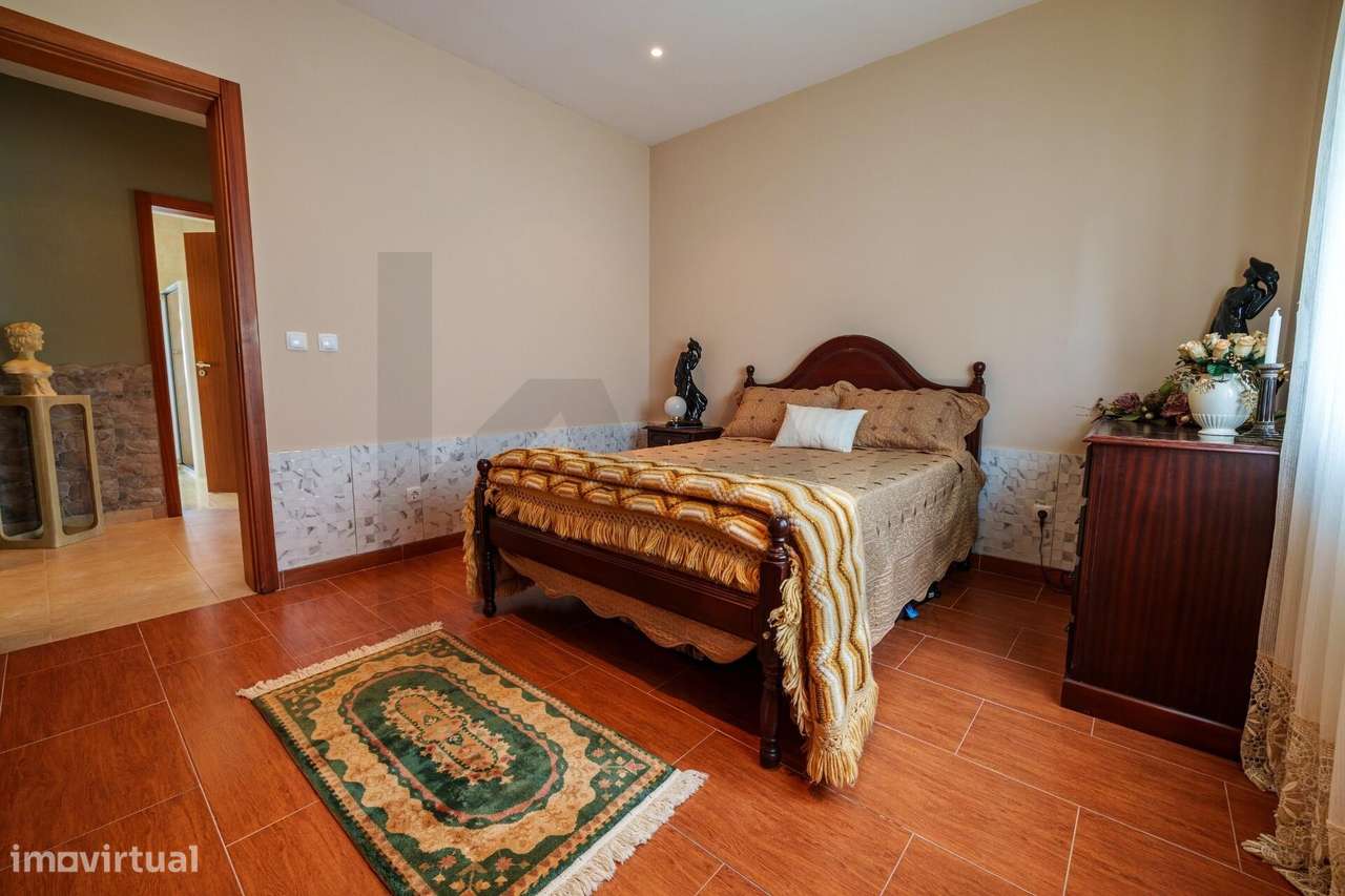 Moradia T2 nos Mosteiros – Conforto, tranquilidade e proximidade do ma-20