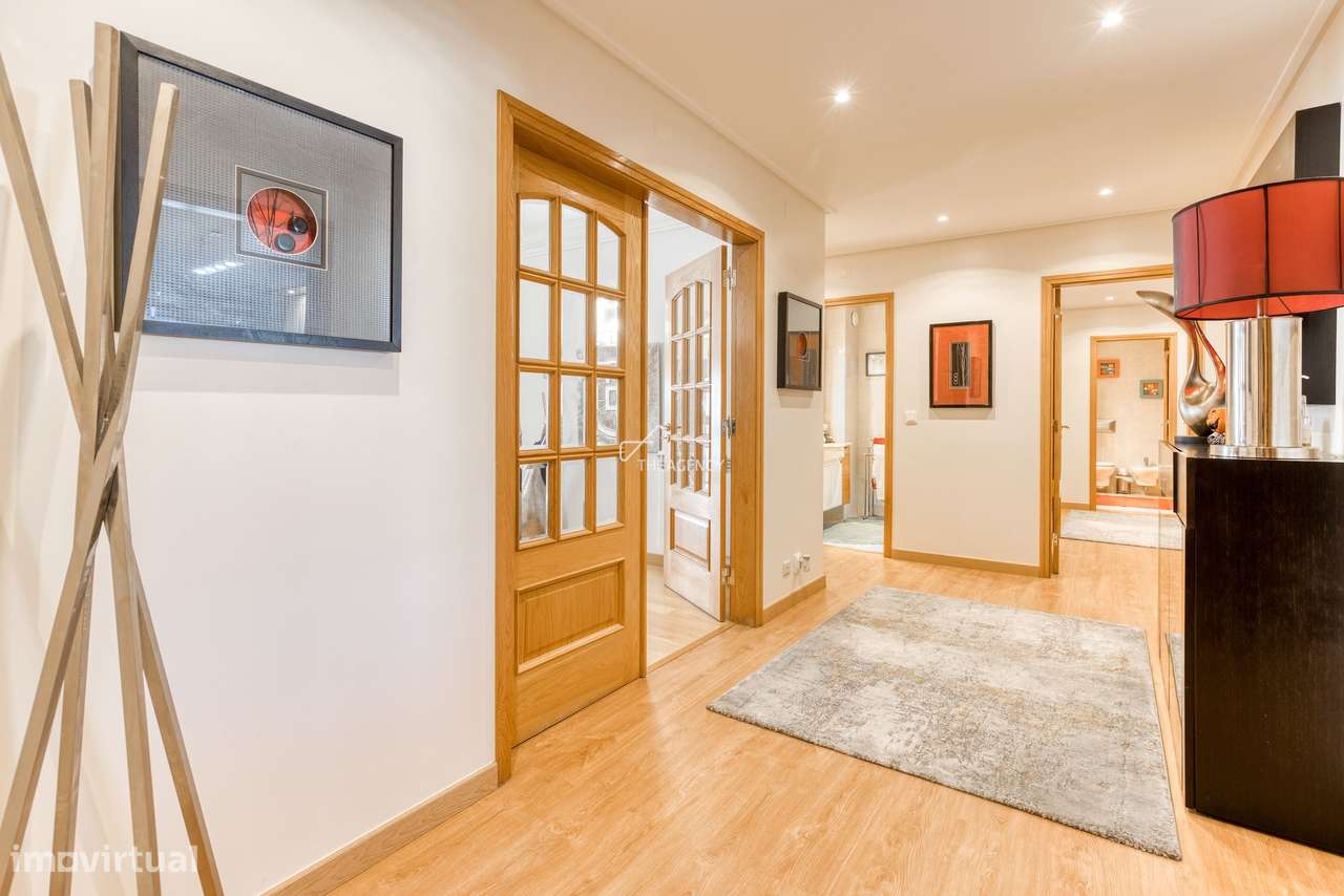 Apartamento T4 mobilado no Restelo - Grande imagem: 3/19