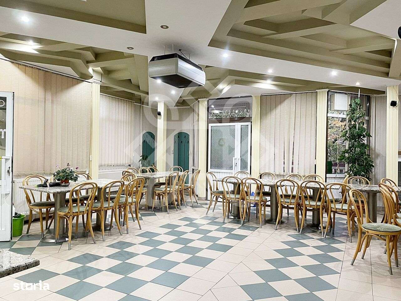 Restaurant complet echipat de inchiriat in Rogerius - Imagine principală: 4/10