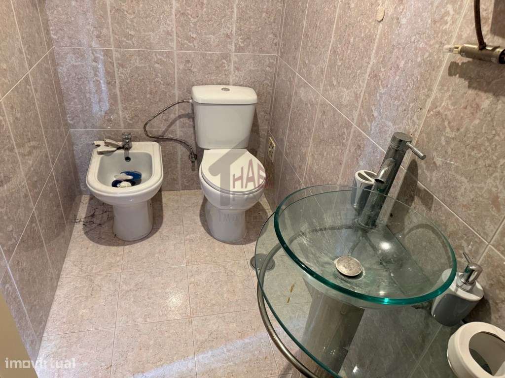 Excelente T2+1 Na Urbanização do Brejo-8