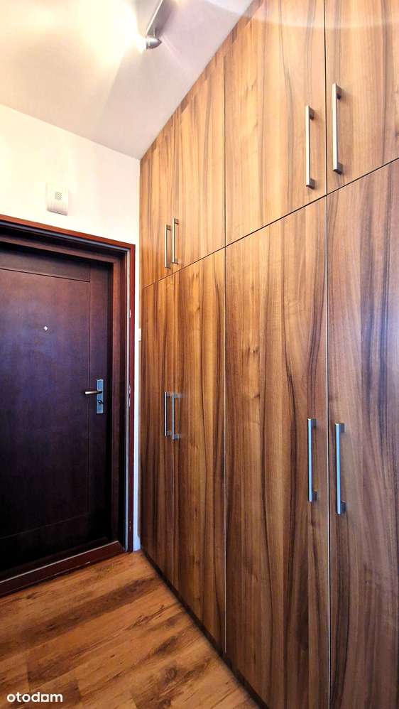 Nowoczesne, odświeżone, gotowe do wprowadzenia 2 pokoje, klimatyzacja-19