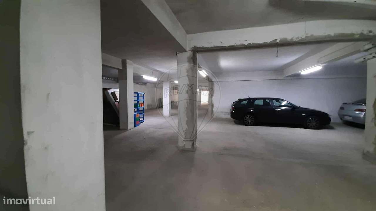Garagem à venda no centro de Tondela – oportunidade única!-8