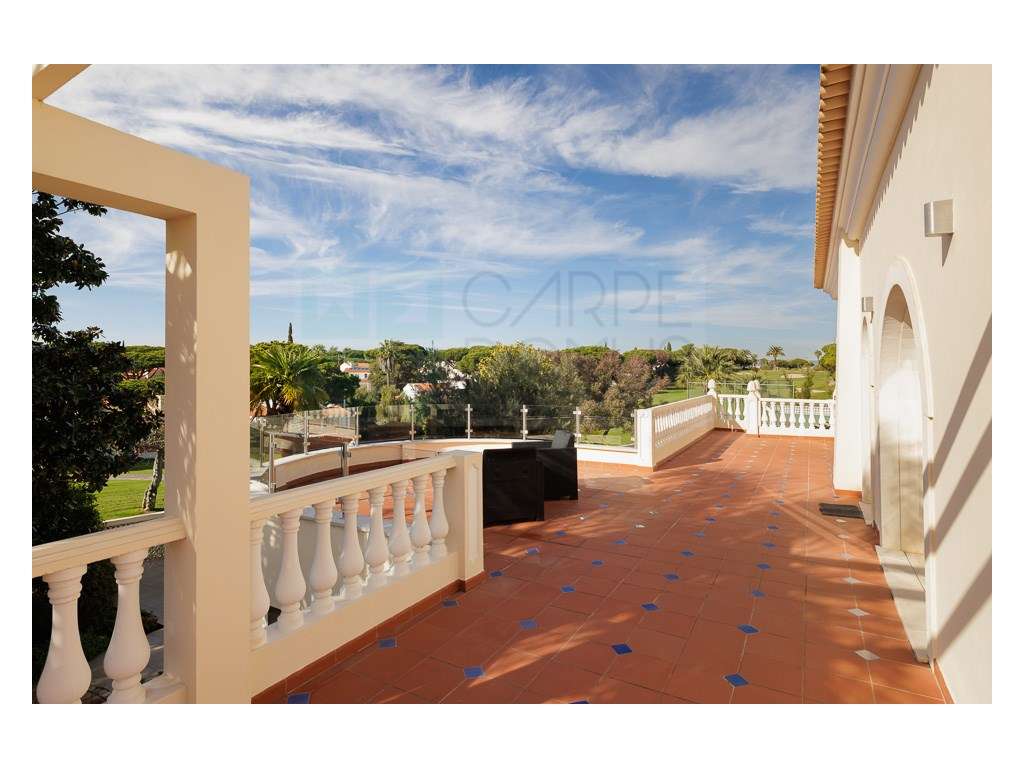 Moradia V4 inserida no campo de Golfe, Vale de Lobo, Algarve-23