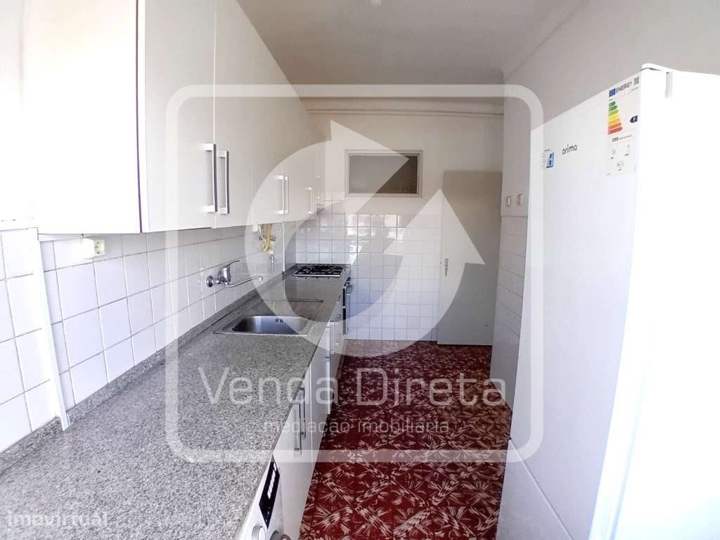 Apartamento T1 na Verderena, Barreiro - Próximo aos barcos - DISPON... - Grande imagem: 2/37
