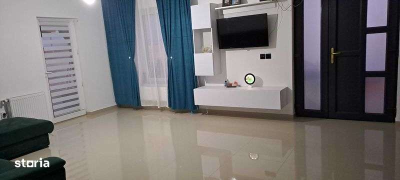 Vand/schimb casa  cu apartament - Imagine principală: 5/8