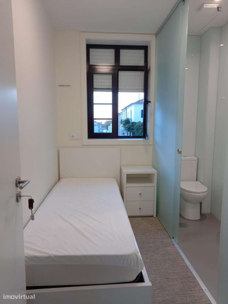Quarto - localizado em Paranhos Porto - Grande imagem: 5/10
