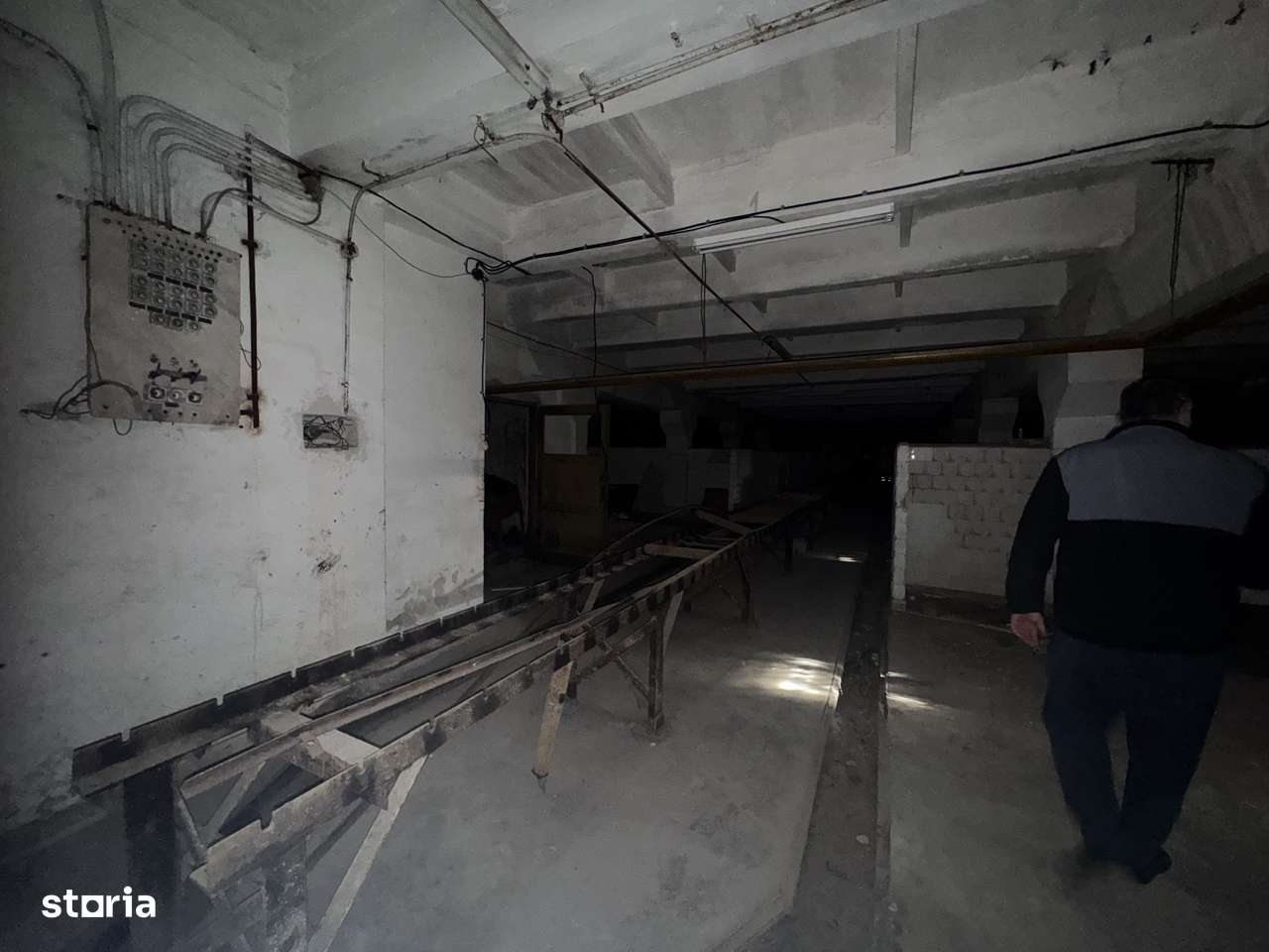 Eforie Sud Depozit Parter + Mezanin cu rampă Auto și CF - Imagine principală: 5/11