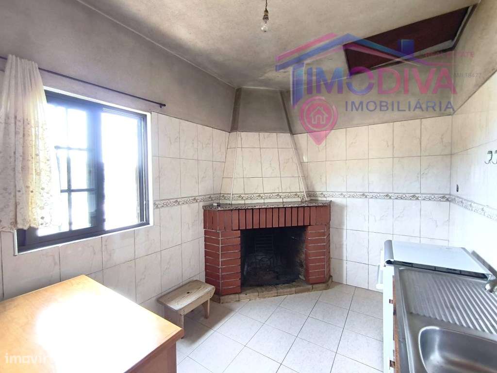 Moradia T3 com Terreno Plano de 1.000 m² a 5 minutos de Figueiró do...-8