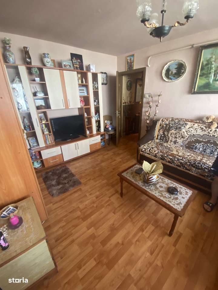 Apartament 2 camere 42 mp langa Policlinica  Filiasi - Imagine principală: 4/9