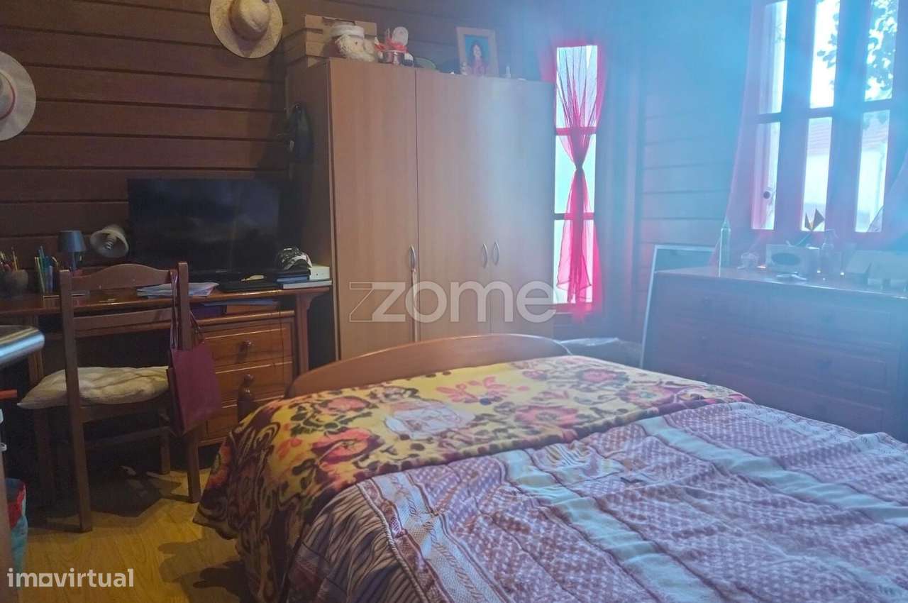 Lote de terreno com moradia-12