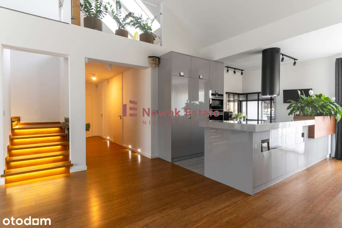 Więcej niż dom, wysoki salon, taras, duża działka - Pełny obrazek: 5/20