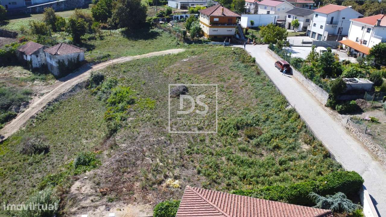 Terreno urbano com 968m2, em Freixo de Cima – Amarante-9