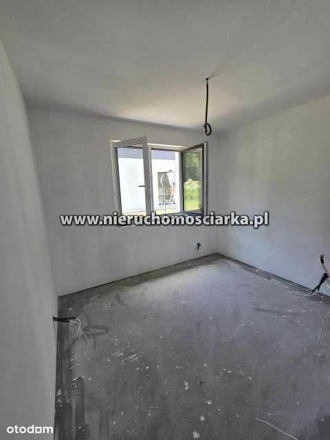 Nowoczesny dom w stanie deweloperskim Połomia-8