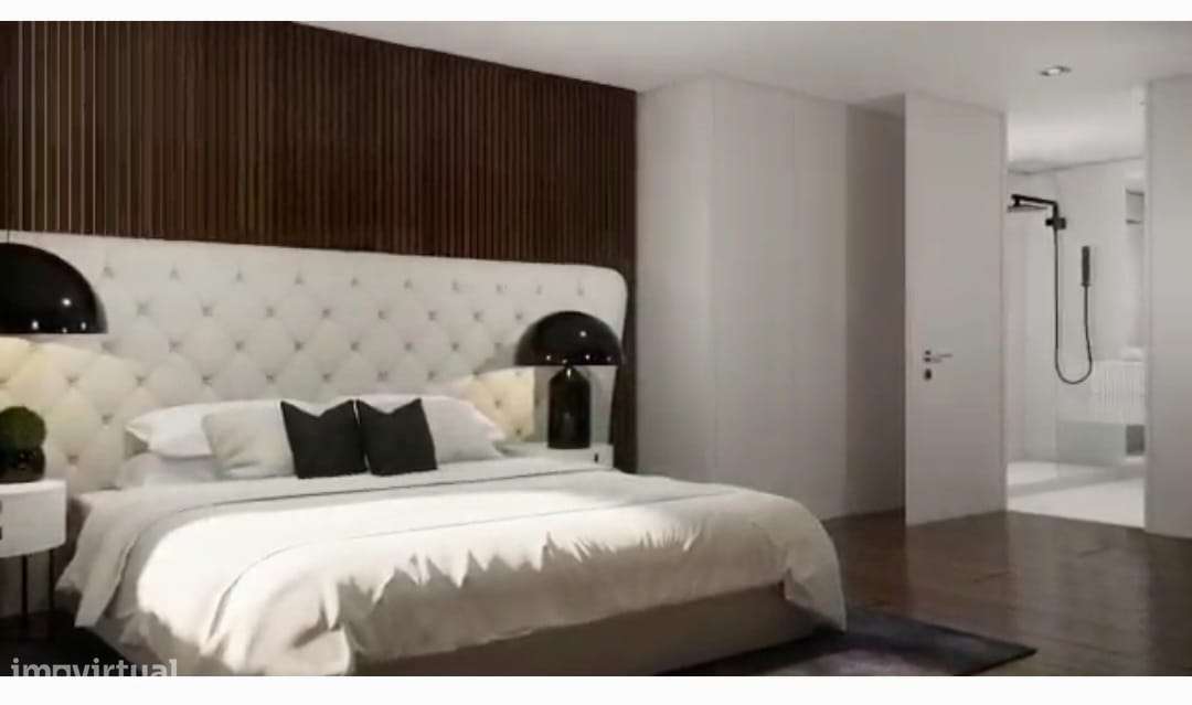 Apartamento T2 Em construção na Madalena-7