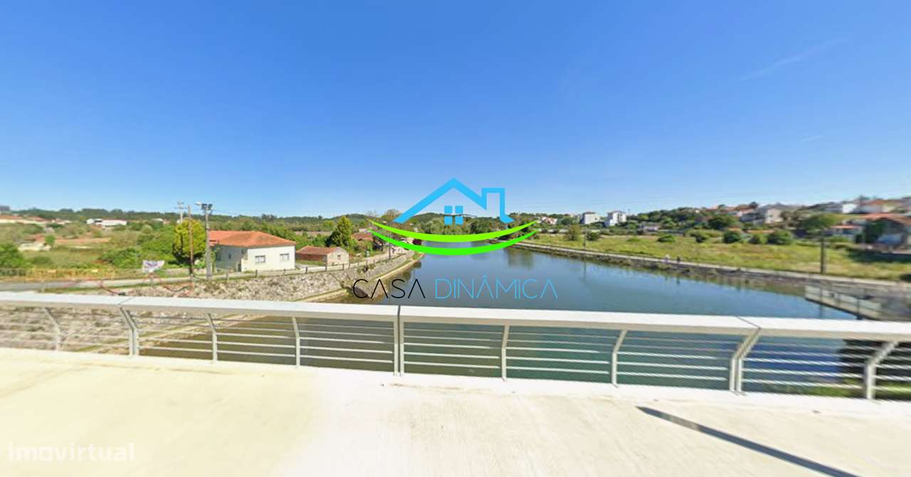 Apartamento T3 com sotão grande no centro de Soure-15