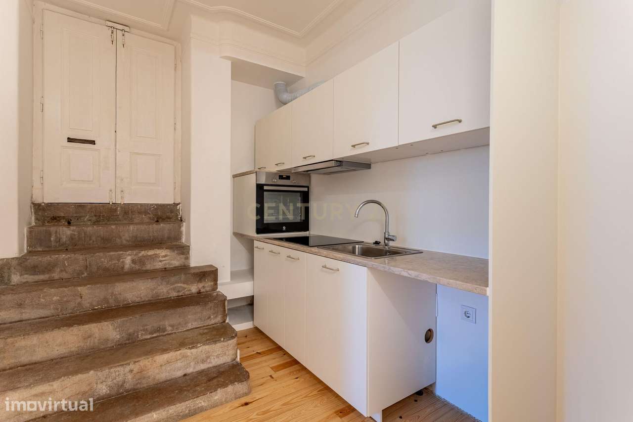 Apartamento T1 remodelado para arrendamento na Av. António Augusto Agu - Grande imagem: 5/15