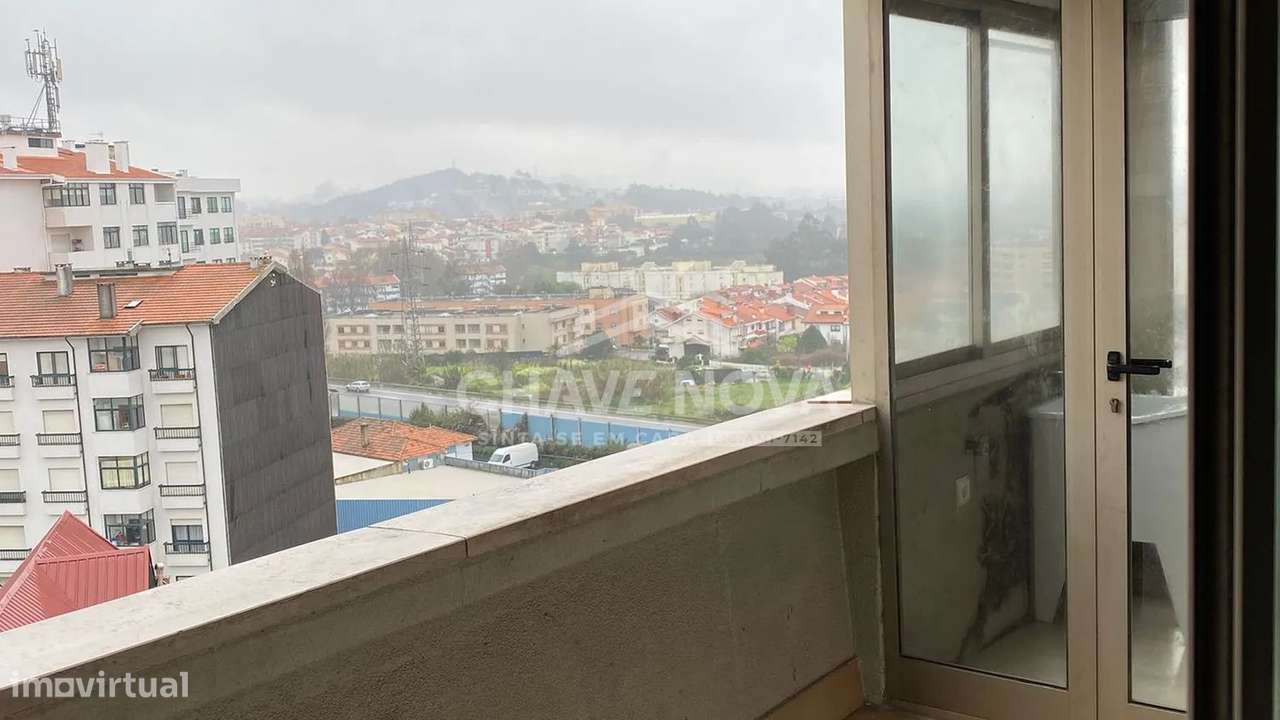 Apartamento T2+1 c/ Lugar de Garagem e Arrumo em Vilar do Paraíso - Grande imagem: 4/18