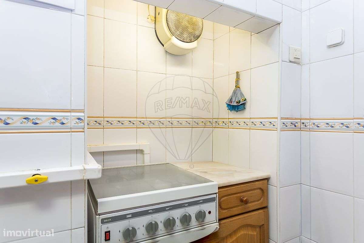 Apartamento T1 à venda em Estrela-5
